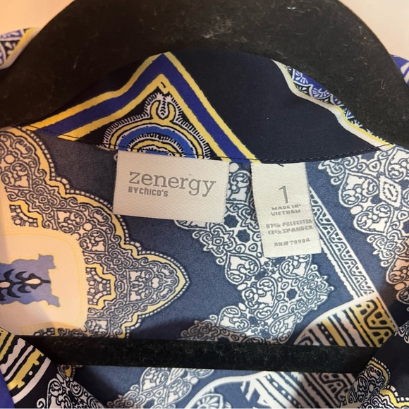 Zenergy by Chico's Scarf Print Zip Front Jacket, size 3 (XL/16) - Picture 3 of 8